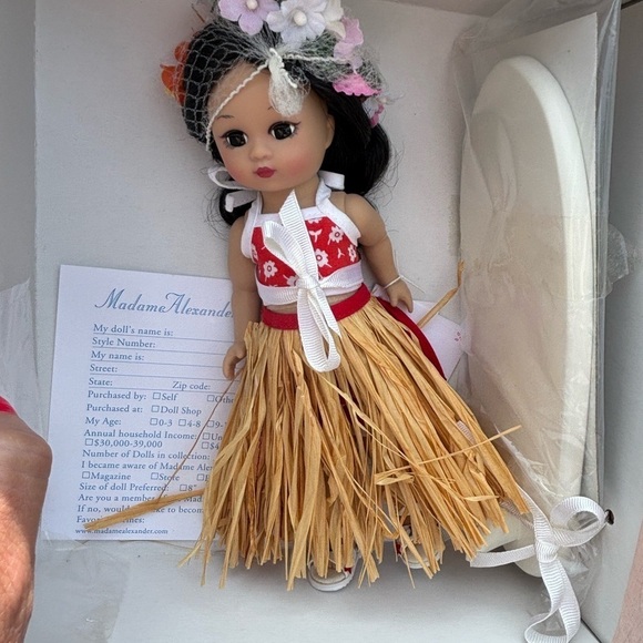 Madame Alexander Other - Madame Alexander Aloha doll still in box!